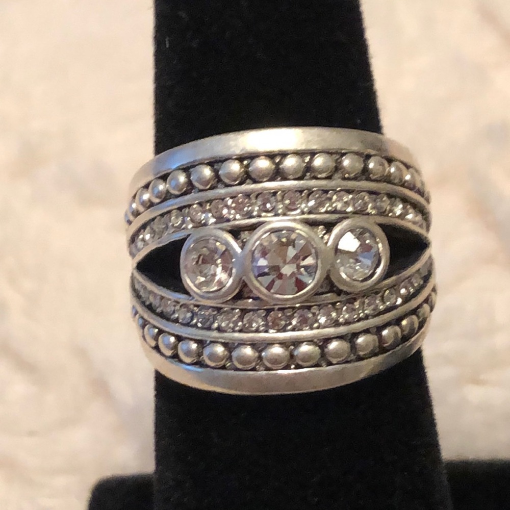 Beautiful Ring Size 6